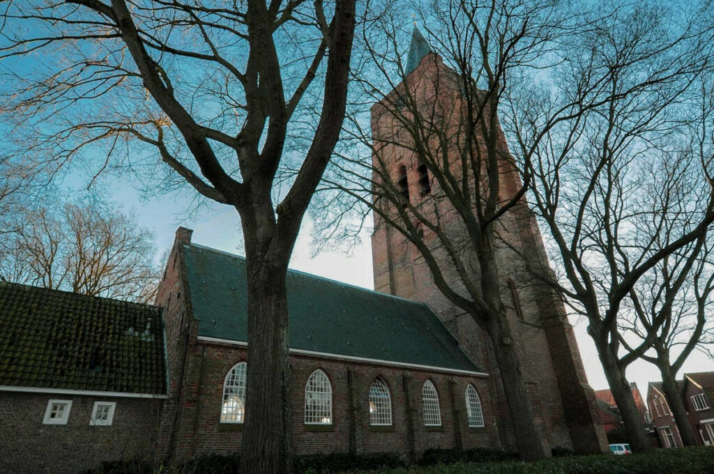 walcheren-oostkapelle-dorpskerk-1-jpg-scaletype-1-width-1200-height-1200-ext_68440167.jpeg